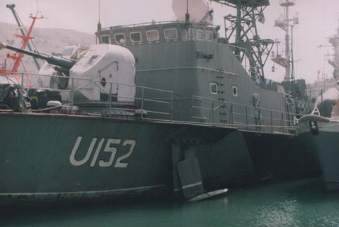 U152_1.jpg