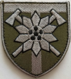 128.jpg